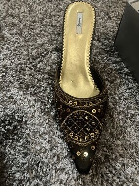 Metro Black Mule with Gold Sequin Embellishment